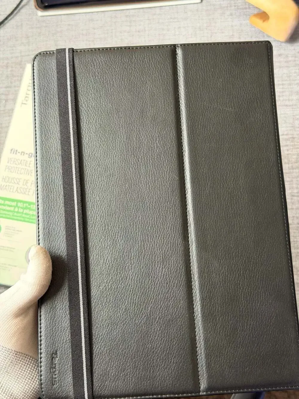 Targus Fit-n-Grip Universal Protective Tablet Case for 10.1